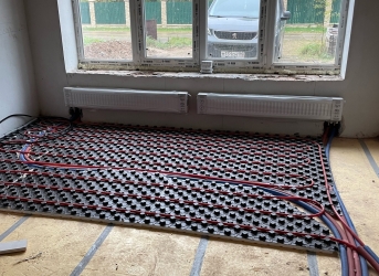 Частный дом в коттеджном поселке 